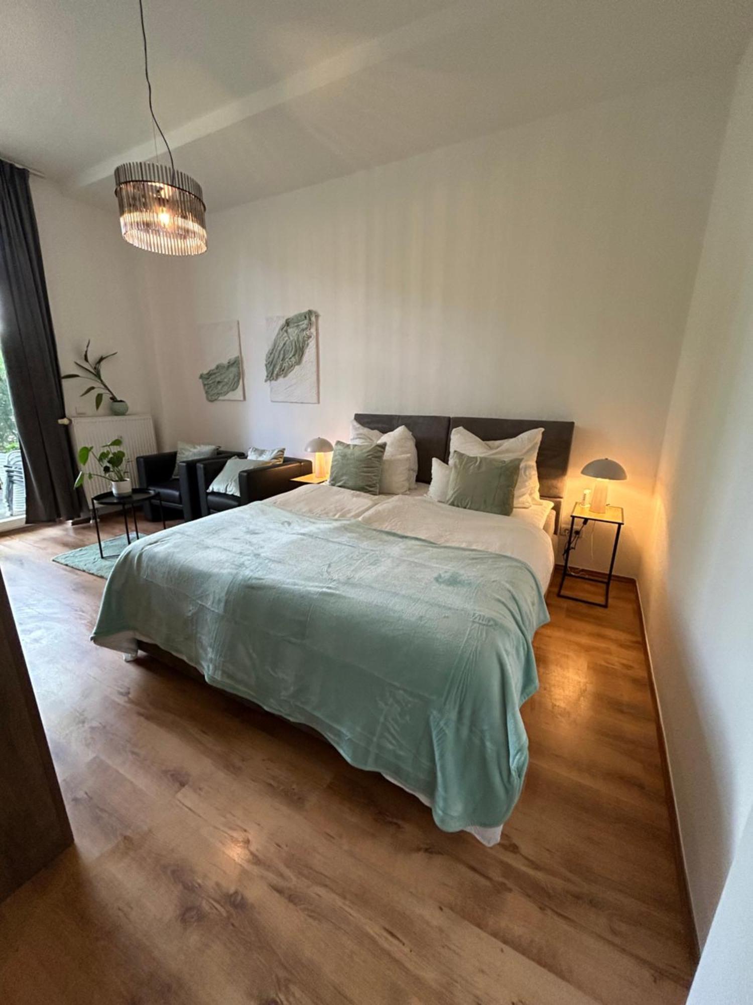 Mintara Komfort Apartment Mit Grill -Terrasse, Sky Und Parkplatz マクデブルク エクステリア 写真