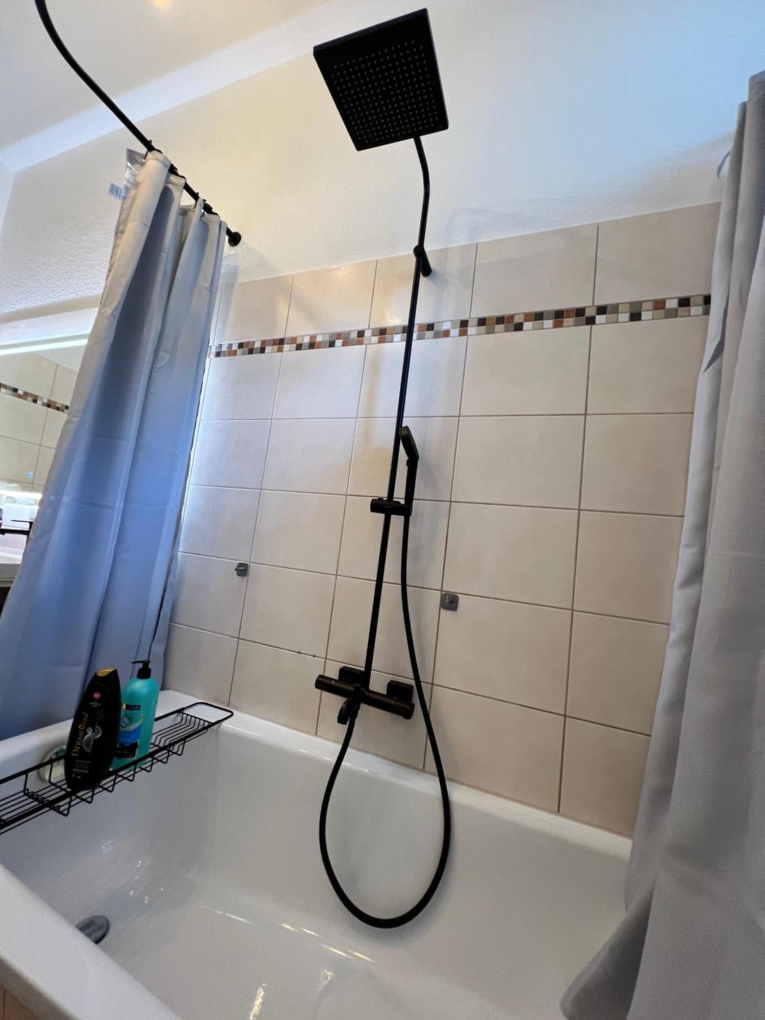 Mintara Komfort Apartment Mit Grill -Terrasse, Sky Und Parkplatz マクデブルク エクステリア 写真